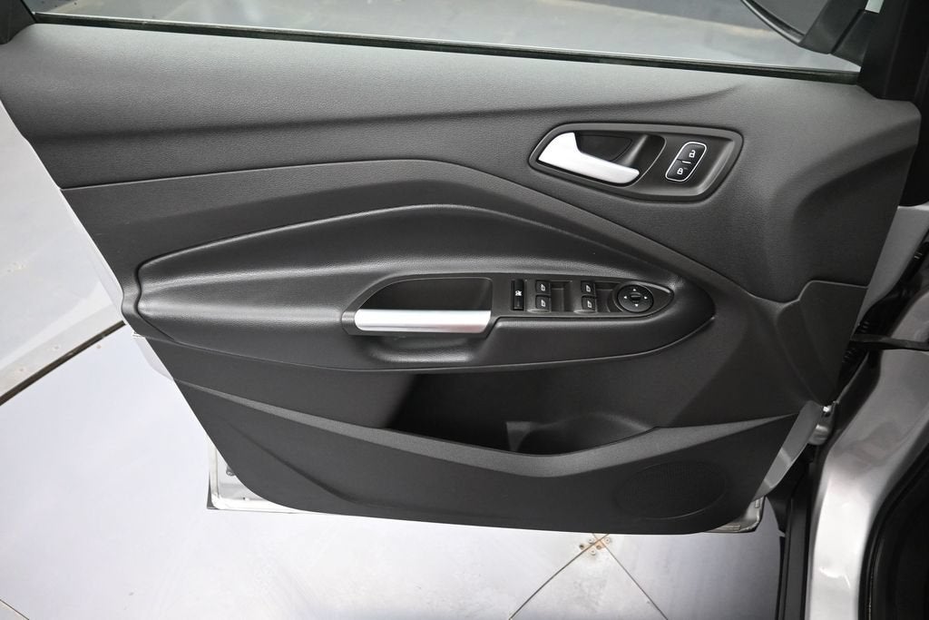 2018 Ford Escape SE - Photo 23
