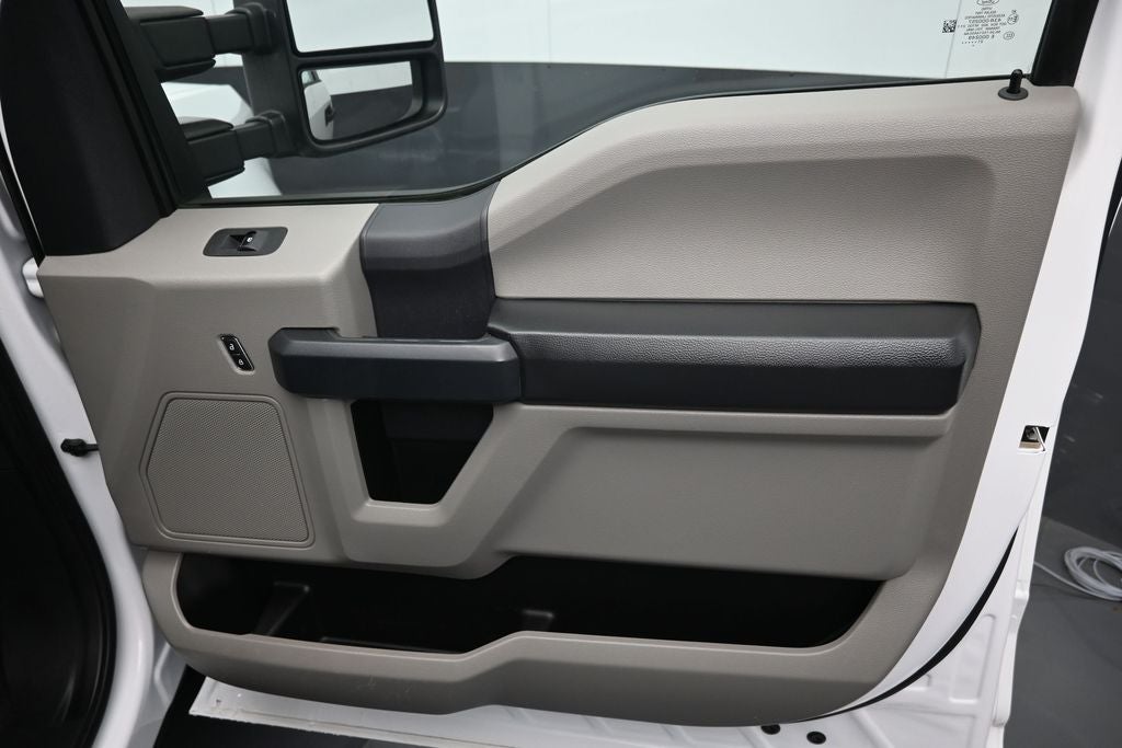 2022 Ford F-350 Super Duty XL - Photo 26
