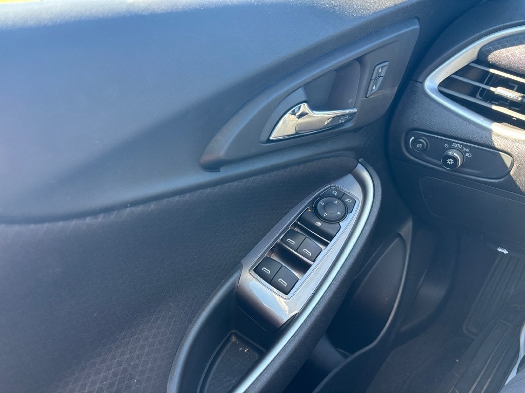 2023 Chevrolet Malibu RS - Photo 16