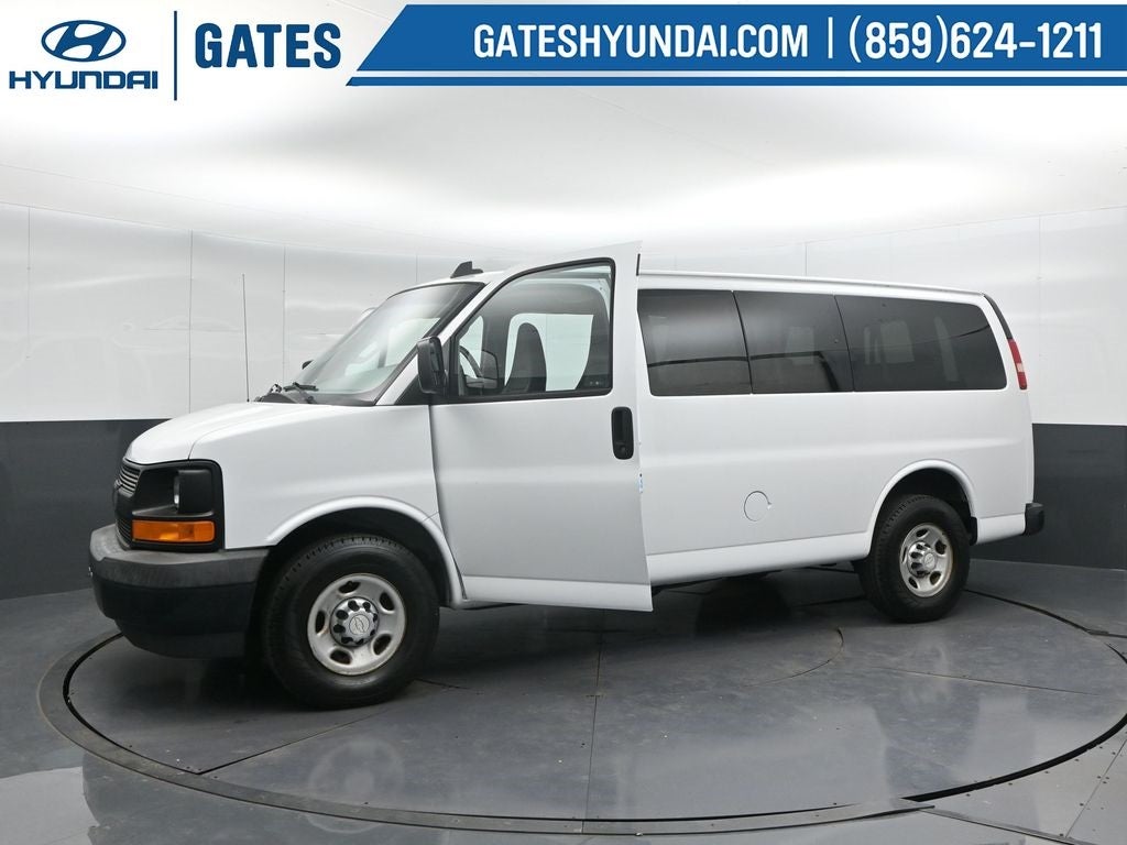 2017 Chevrolet Express 2500 LS Passenger