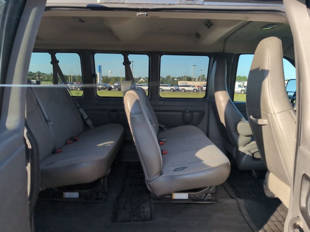2016 Chevrolet Express 3500 LT Passenger