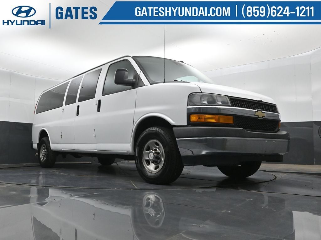 2019 Chevrolet Express 3500 LT Passenger