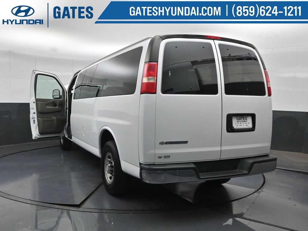 2019 Chevrolet Express 3500 LT Passenger