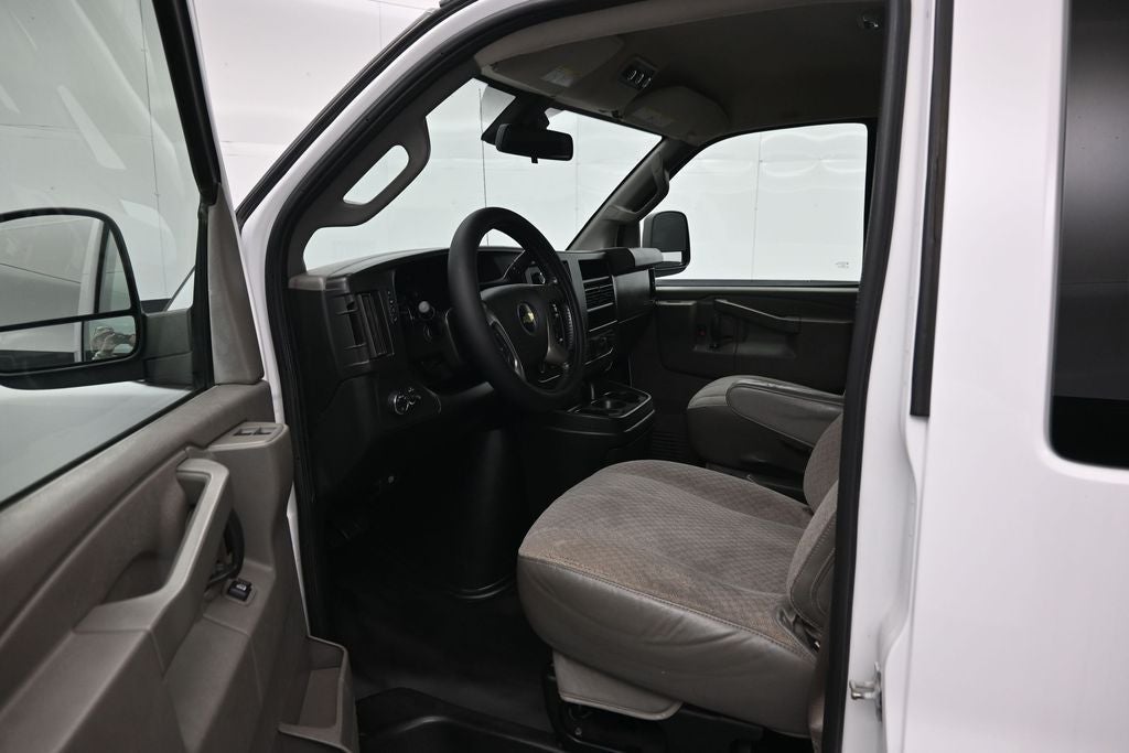 2019 Chevrolet Express 3500 LT Passenger