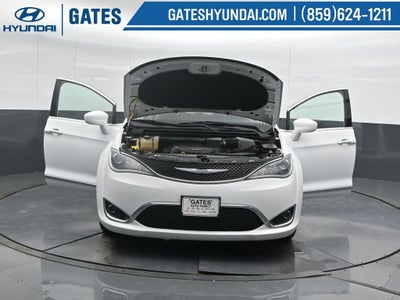 2017 Chrysler Pacifica Touring L Plus