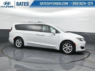 2017 Chrysler Pacifica Touring L Plus