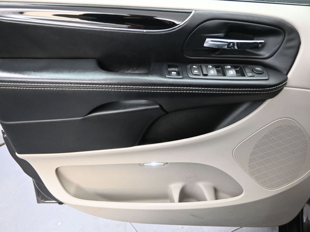 2016 Dodge Grand Caravan SE Plus