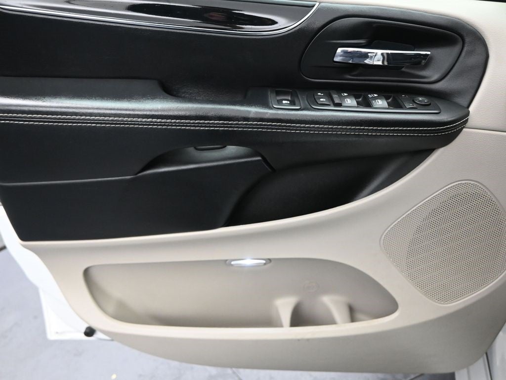 2016 Dodge Grand Caravan SE Plus