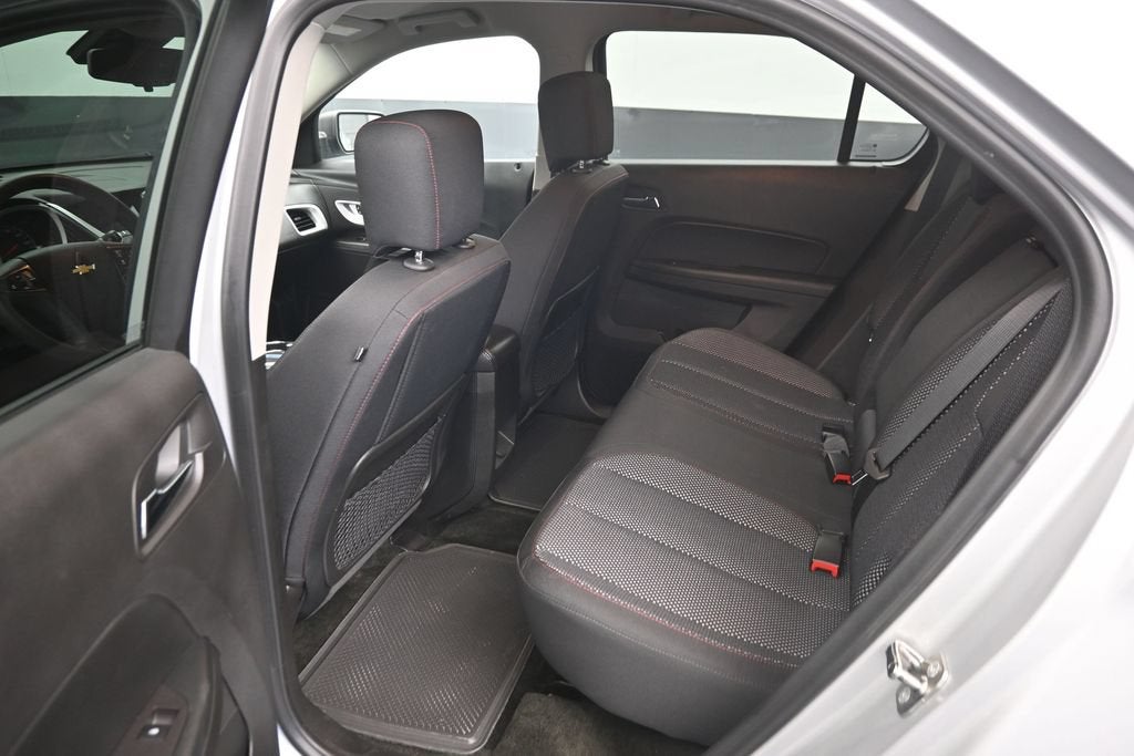 2017 Chevrolet Equinox LS - Photo 10