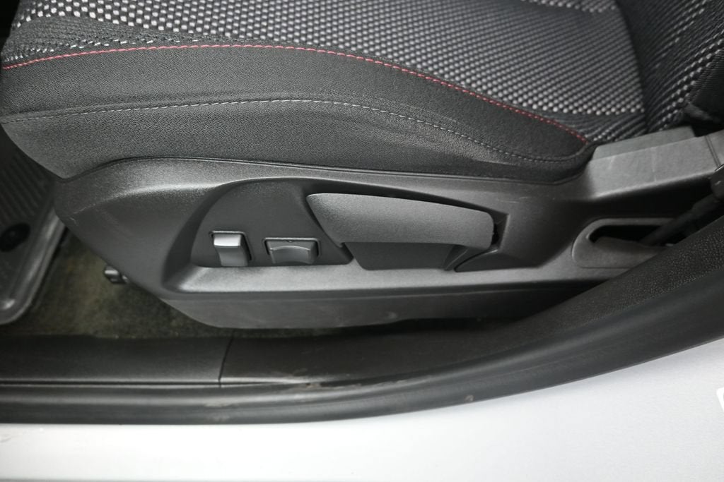 2017 Chevrolet Equinox LS - Photo 21