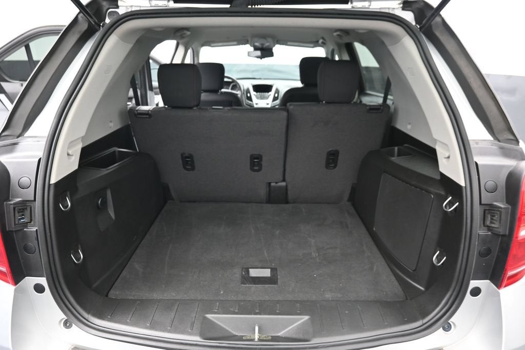 2017 Chevrolet Equinox LS - Photo 25