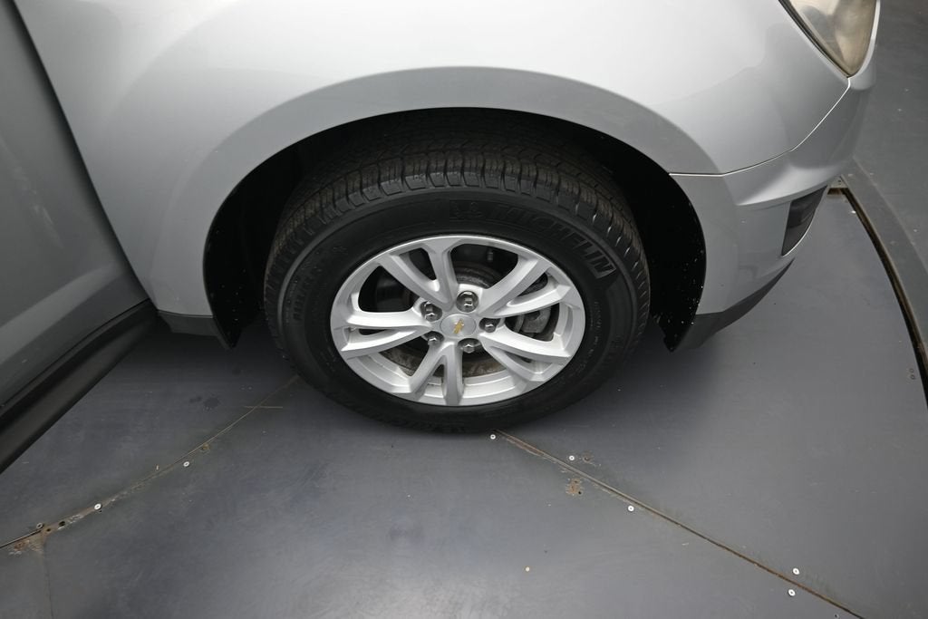 2017 Chevrolet Equinox LS - Photo 30
