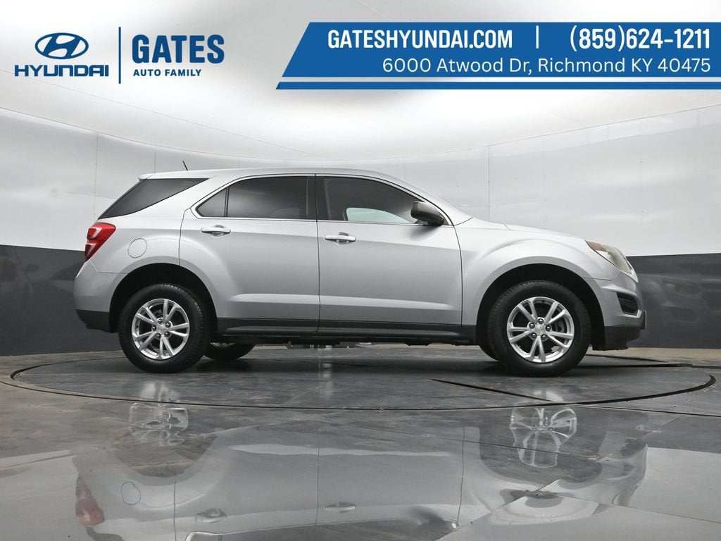 2017 Chevrolet Equinox LS - Photo 35