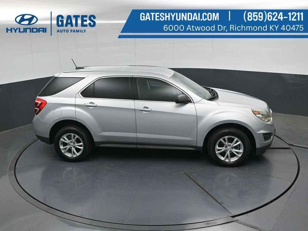 2017 Chevrolet Equinox LS - Photo 43