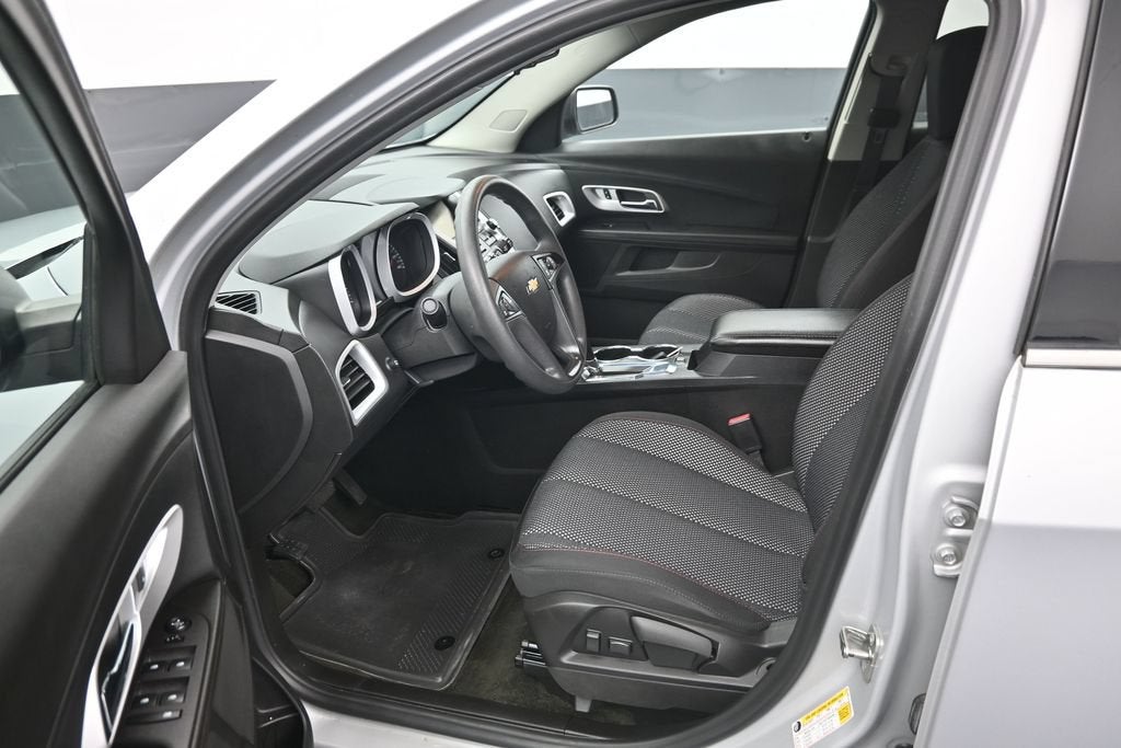 2017 Chevrolet Equinox LS - Photo 9