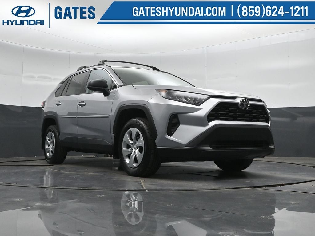 2021 Toyota RAV4 LE - Photo 35