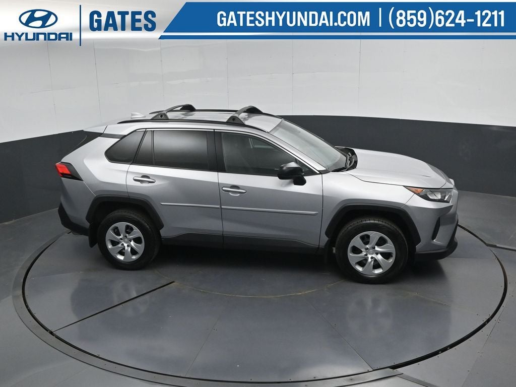 2021 Toyota RAV4 LE - Photo 42