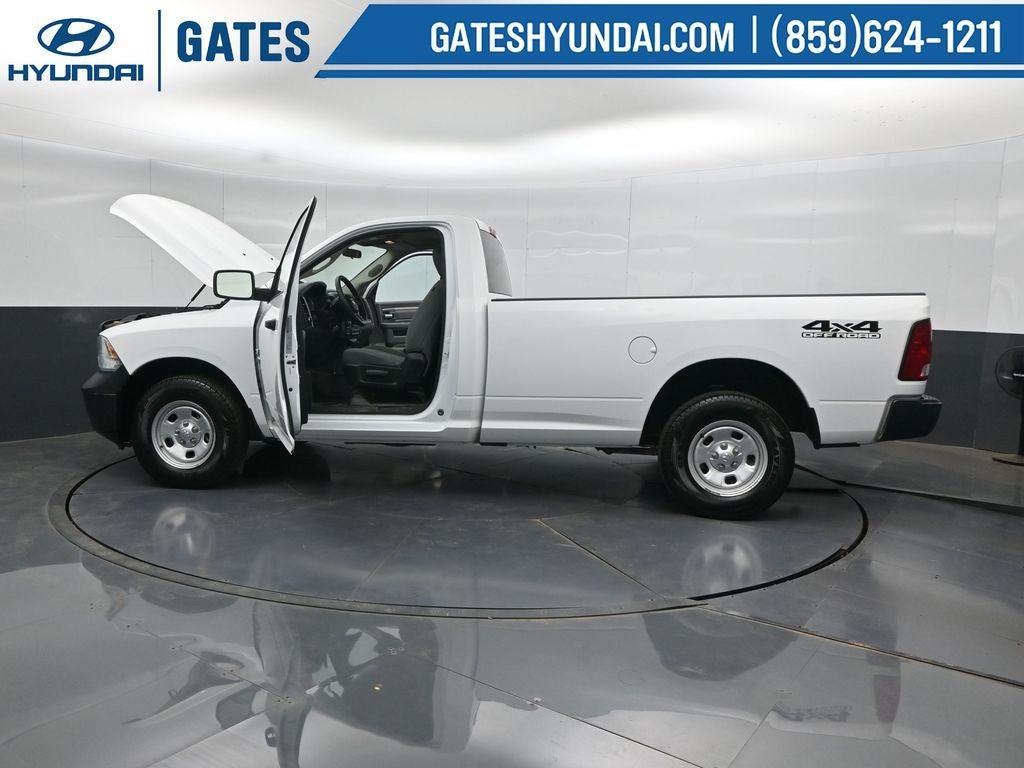 2017 RAM Ram 1500 Pickup Tradesman - Photo 42