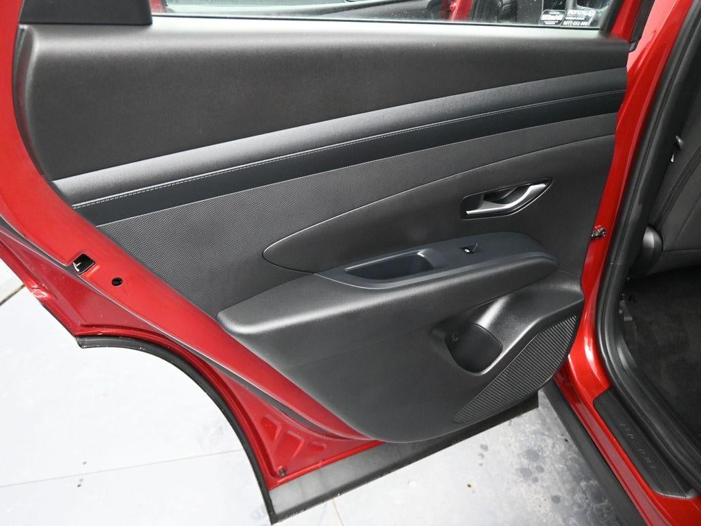 2025 Hyundai TUCSON SE FWD