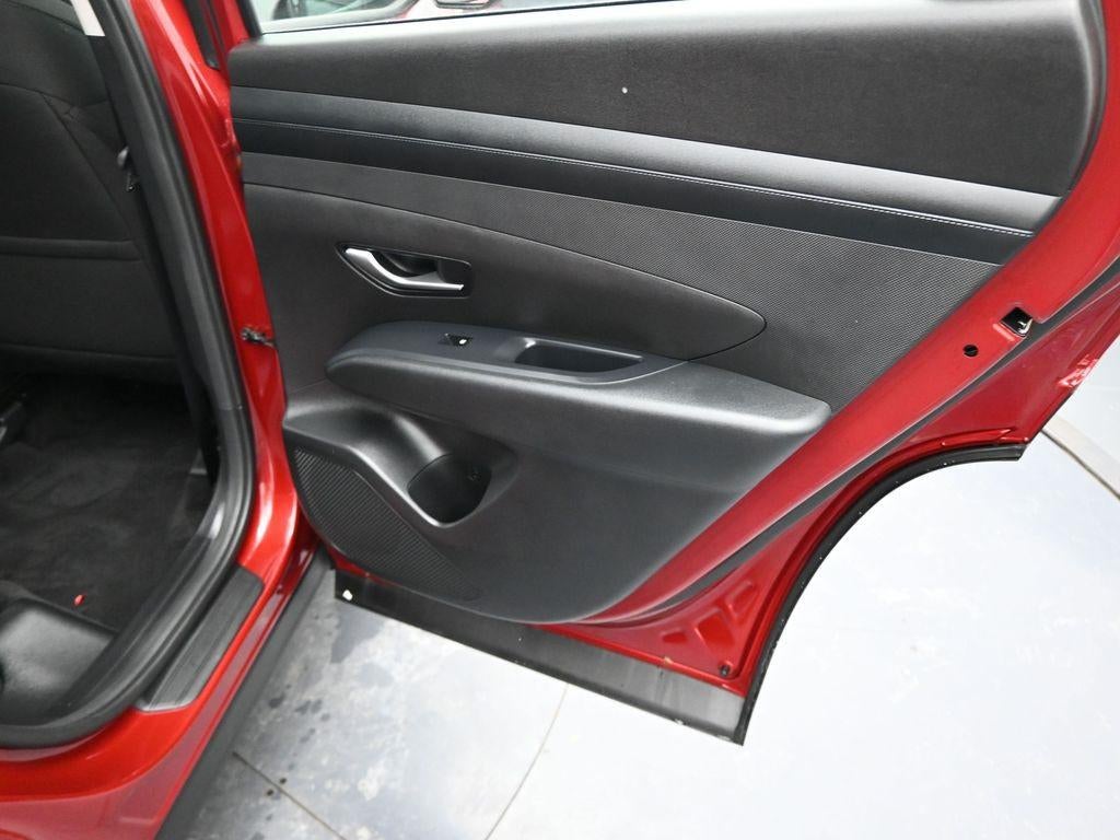 2025 Hyundai TUCSON SE FWD