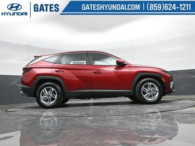 2025 Hyundai TUCSON SE FWD