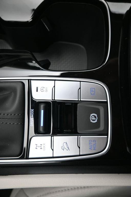 2025 Hyundai TUCSON SE AWD