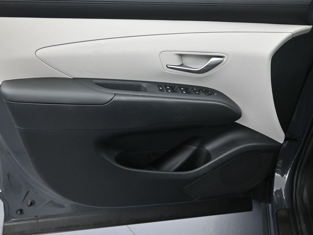 2025 Hyundai TUCSON SE AWD