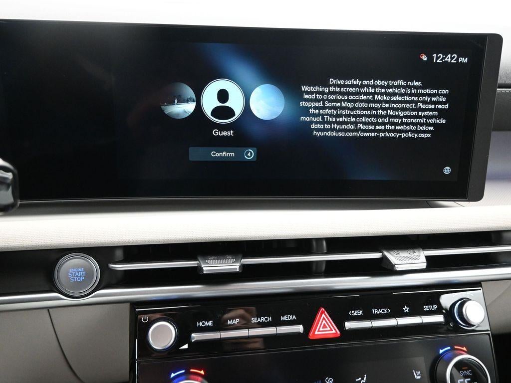 2026 Hyundai TUCSON SEL Premium AWD Demonstrator