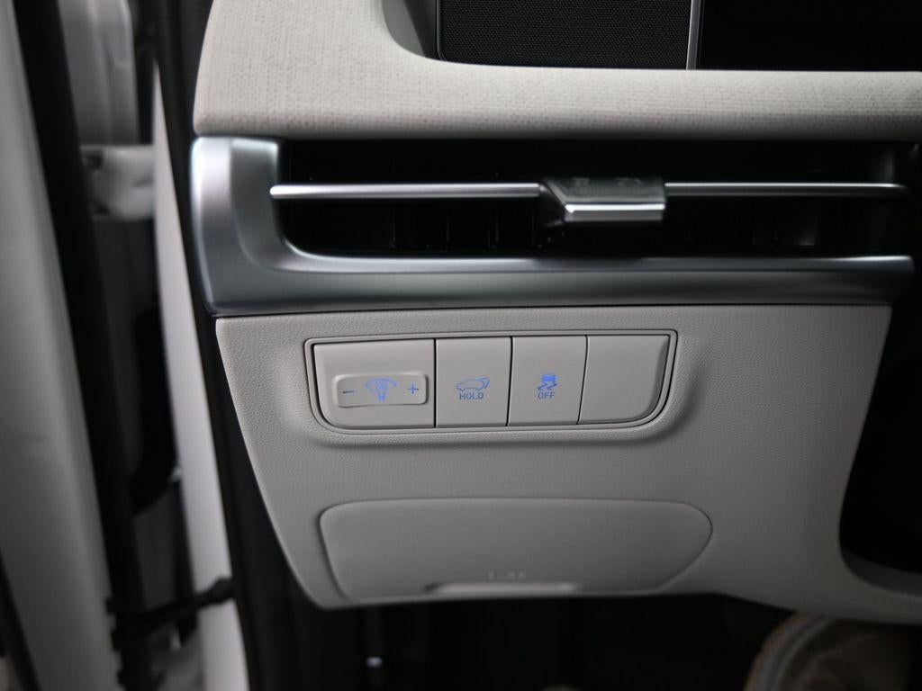 2026 Hyundai TUCSON SEL Premium AWD Demonstrator