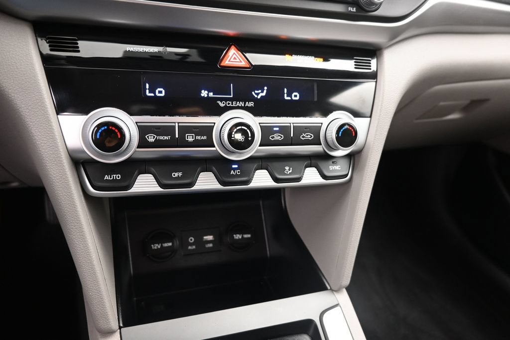 2020 Hyundai Elantra SE - Photo 15