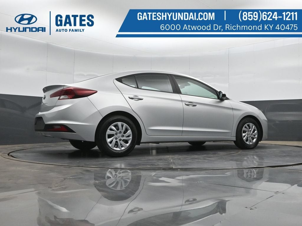 2019 Hyundai ELANTRA SE