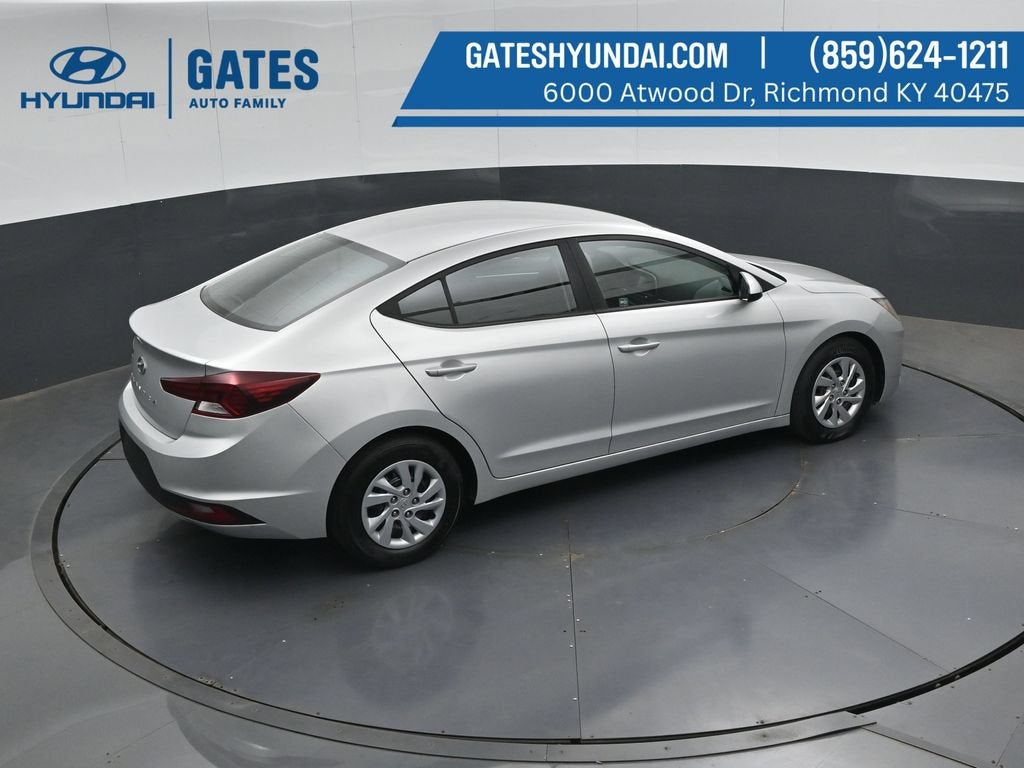 2019 Hyundai ELANTRA SE