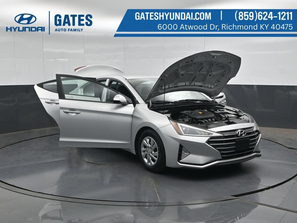 2019 Hyundai ELANTRA SE
