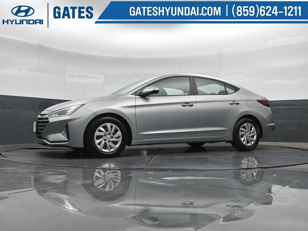 2020 Hyundai ELANTRA SE