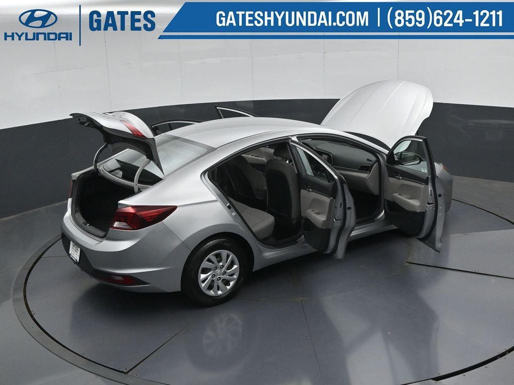 2020 Hyundai ELANTRA SE