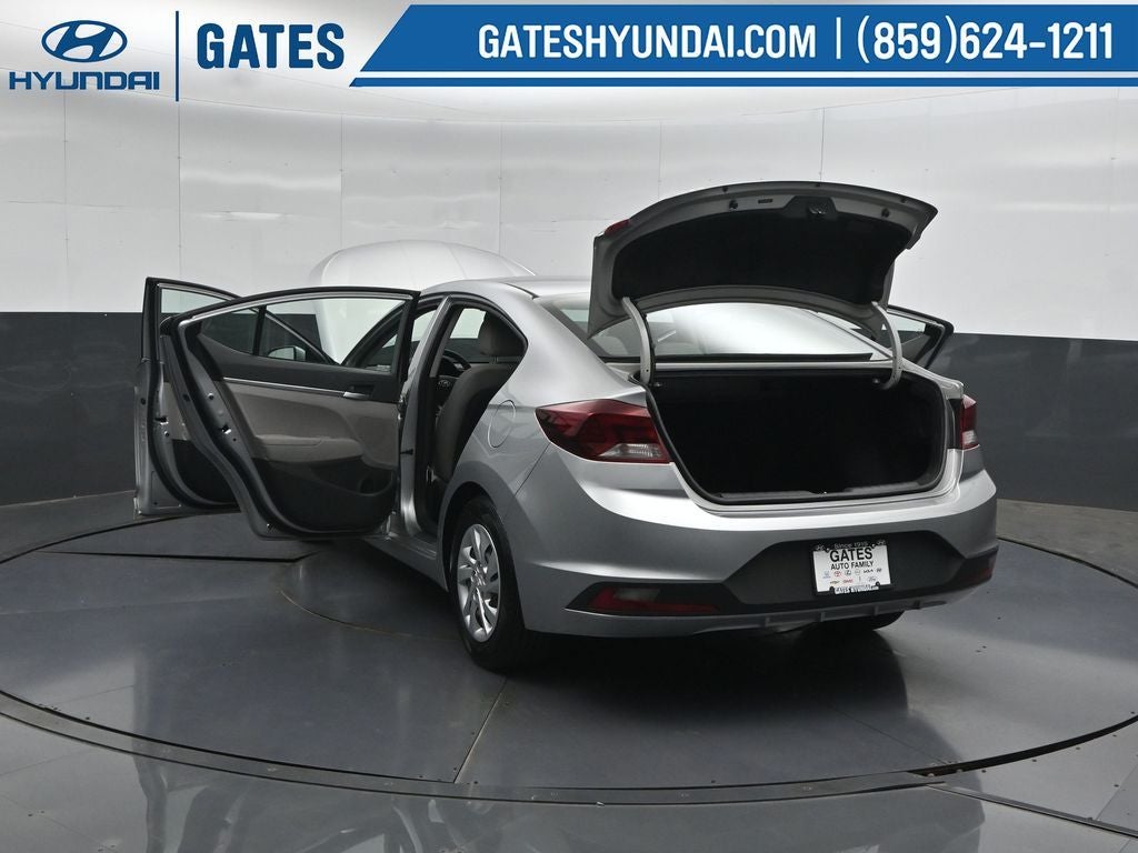 2020 Hyundai ELANTRA SE