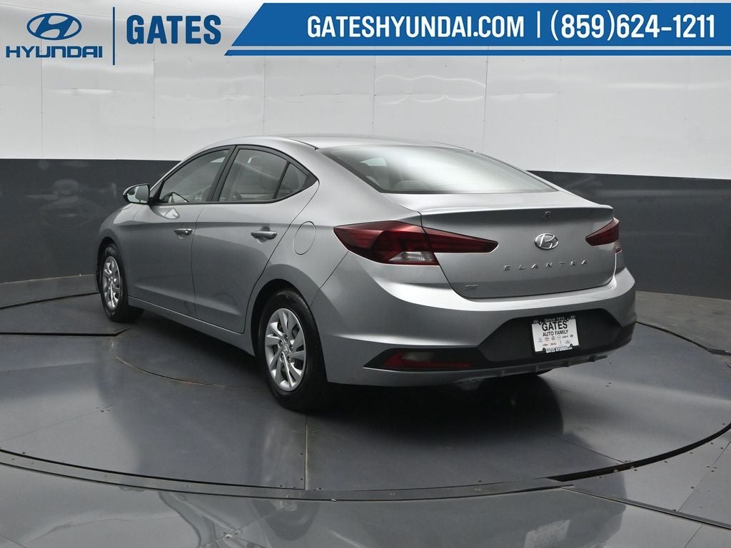 2020 Hyundai ELANTRA SE