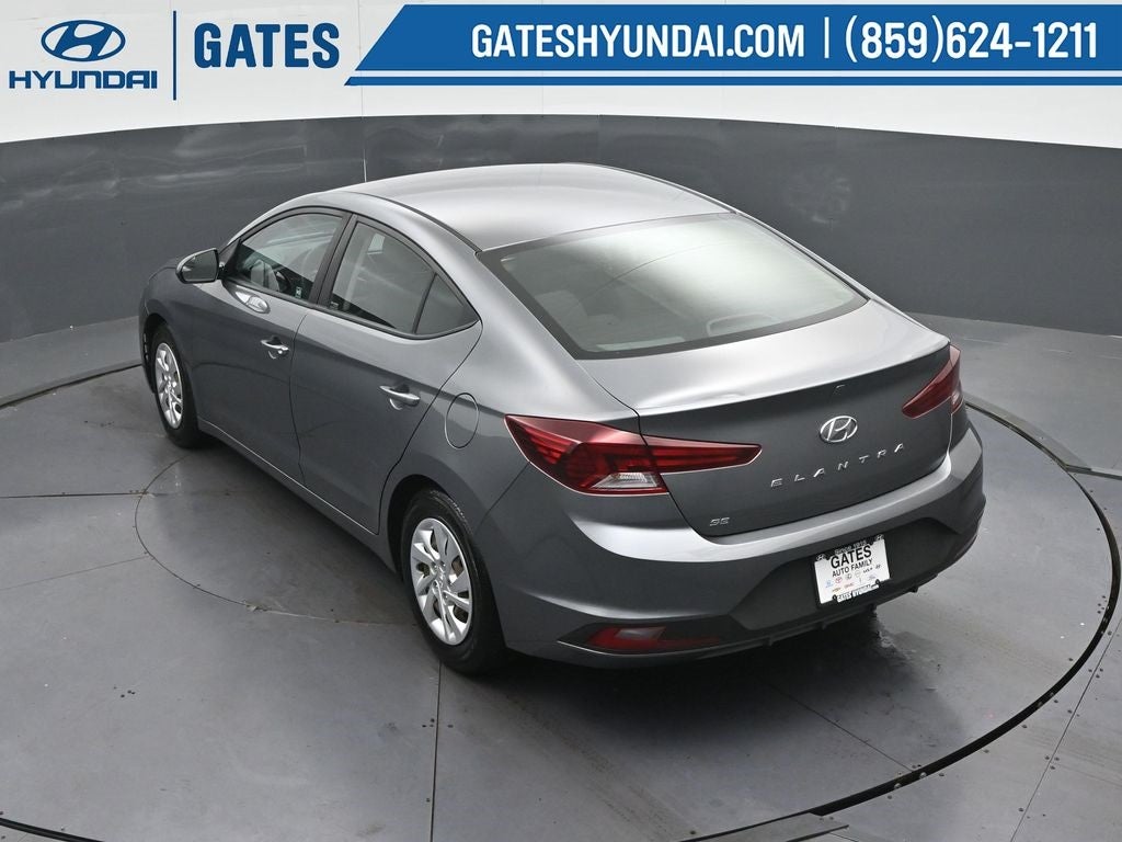 2019 Hyundai ELANTRA SE