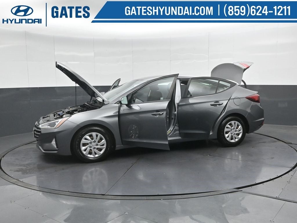 2019 Hyundai ELANTRA SE
