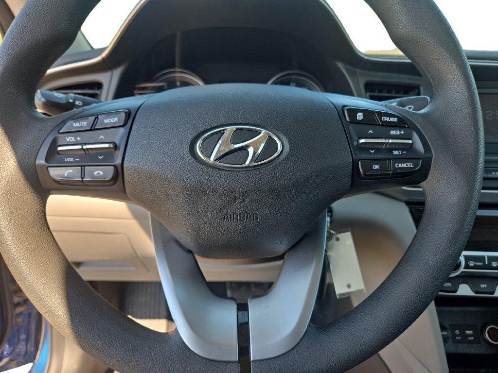 2020 Hyundai ELANTRA SE