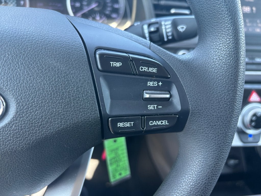 2019 Hyundai Elantra SE - Photo 14