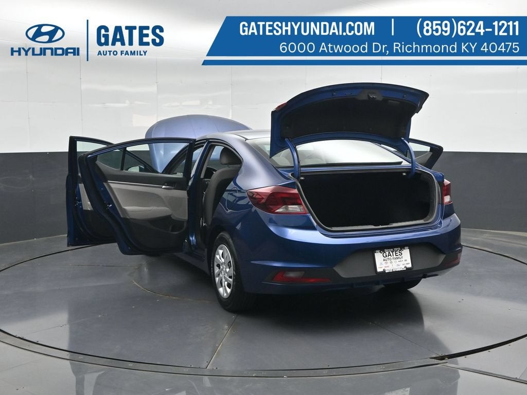 2019 Hyundai ELANTRA SE