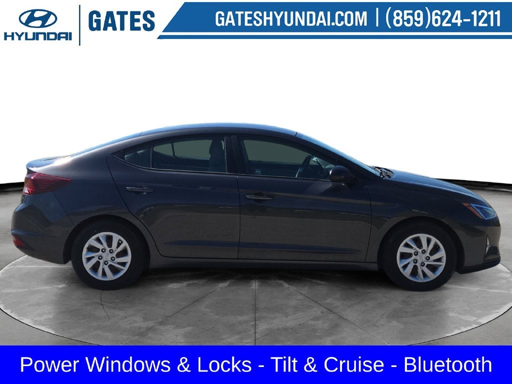 2020 Hyundai ELANTRA SE