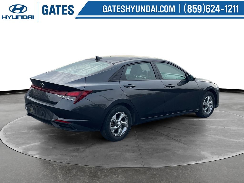 2021 Hyundai ELANTRA SE