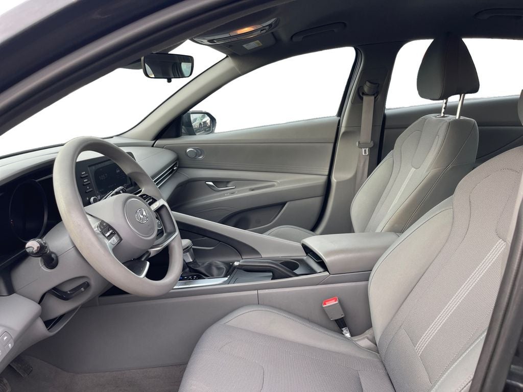 2021 Hyundai ELANTRA SE