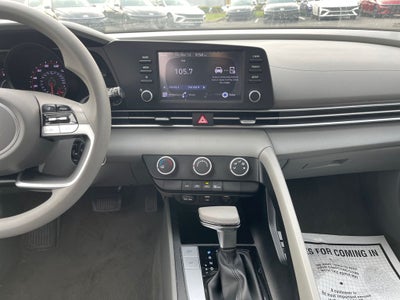 2021 Hyundai ELANTRA SE