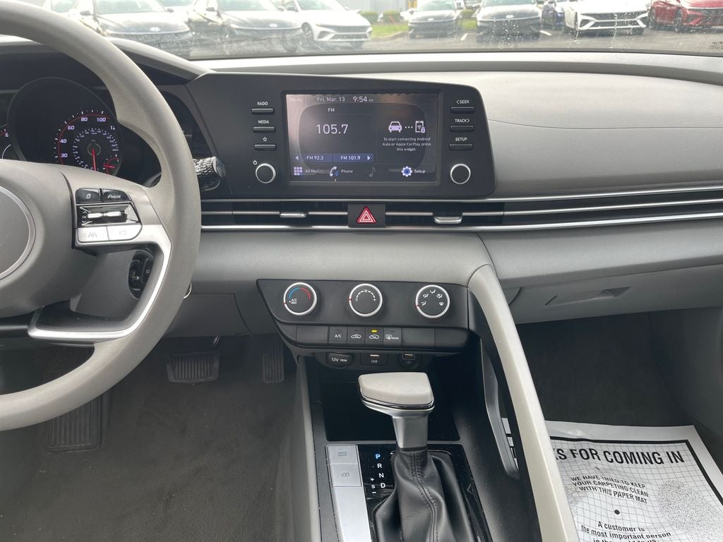 2021 Hyundai ELANTRA SE