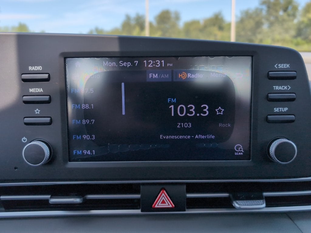 2021 Hyundai ELANTRA SE