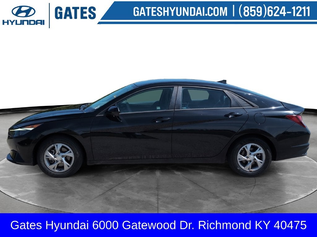 2021 Hyundai ELANTRA SE