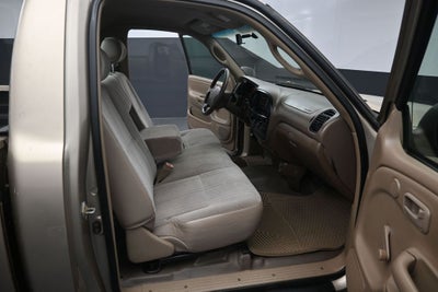 2004 Toyota Tundra Base